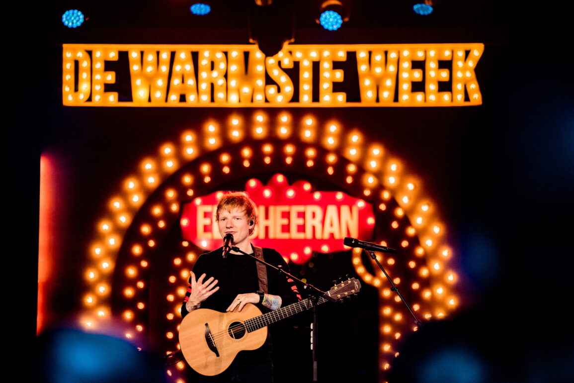 Ed Sheeran speelde een unieke showcase voor De Warmste Week 2021 - © VRT
