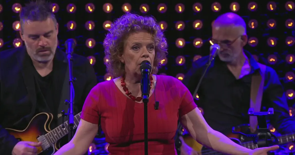 Brigitte Kaandorp in De Cooke & Verhulst Show - © SBS Belgium